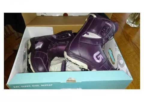 Snowboard boots Women's size 7
